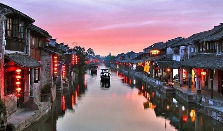 逃离沙漠建筑