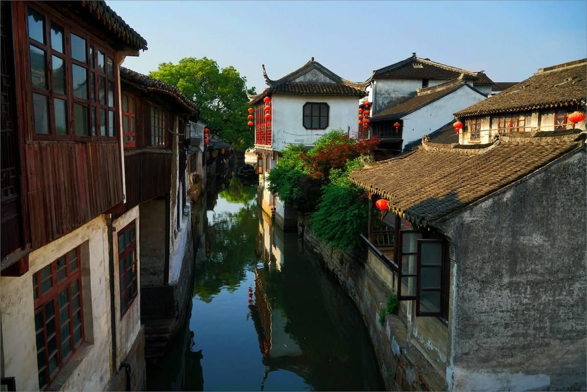 婴幼儿在吃奶睡觉时有对某一物件专一的爱好是不是病？游戏画面